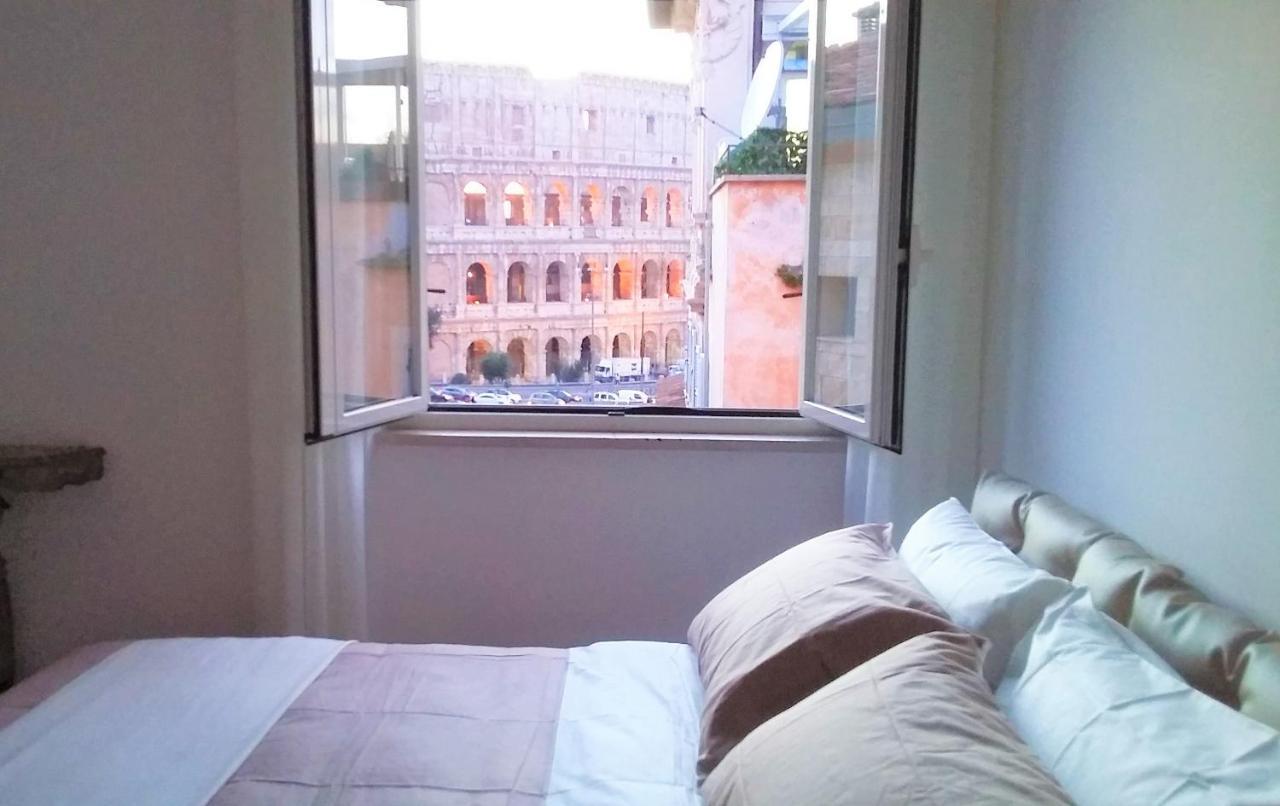 In Colosseo View Luxury Apartment Rom